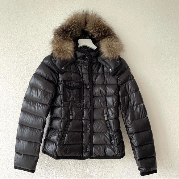 ❌SOLD❌ Moncler Puffer Jacket, Size 1 - Picture 3 of 12